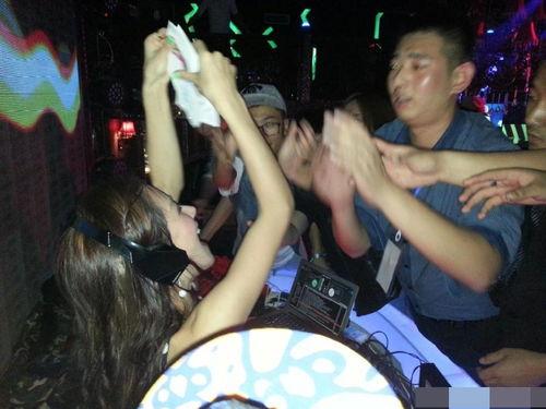 香港裸体赌场免费观看,免费观看的独特娱乐体验揭秘